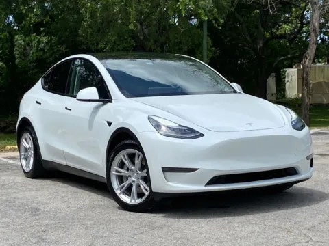More photos of 2020 Tesla Model Y Long Range at Auto Trust USA, FL