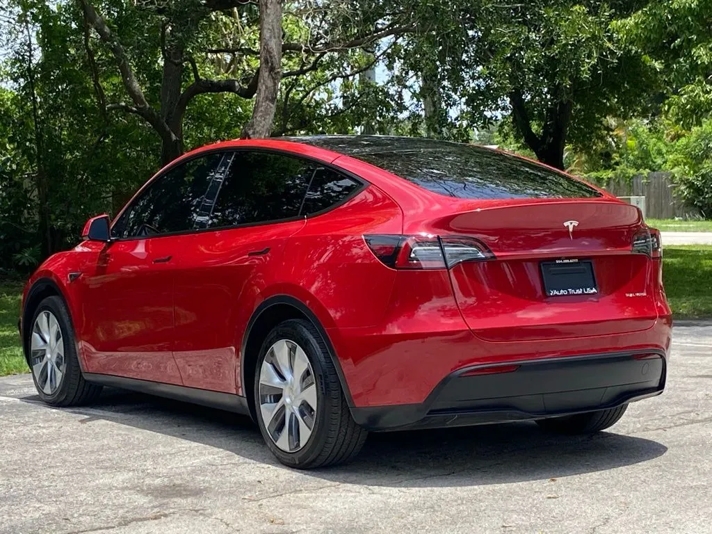 2022 Tesla Model Y Long Range - Photo 6