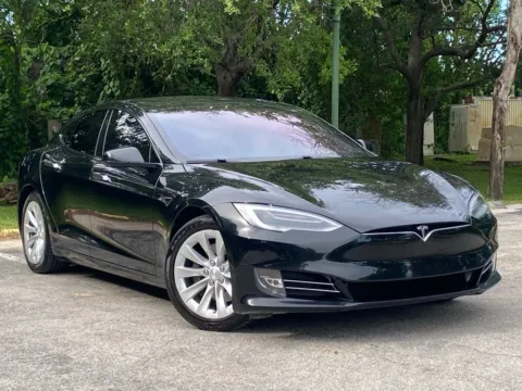 More photos of 2018 Tesla Model S 100D at Auto Trust USA, FL