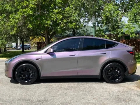 More photos of 2022 Tesla Model Y Long Range at Auto Trust USA, FL