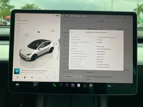 More photos of 2022 Tesla Model Y Long Range at Auto Trust USA, FL