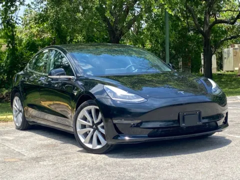More photos of 2020 Tesla Model 3 Long Range at Auto Trust USA, FL