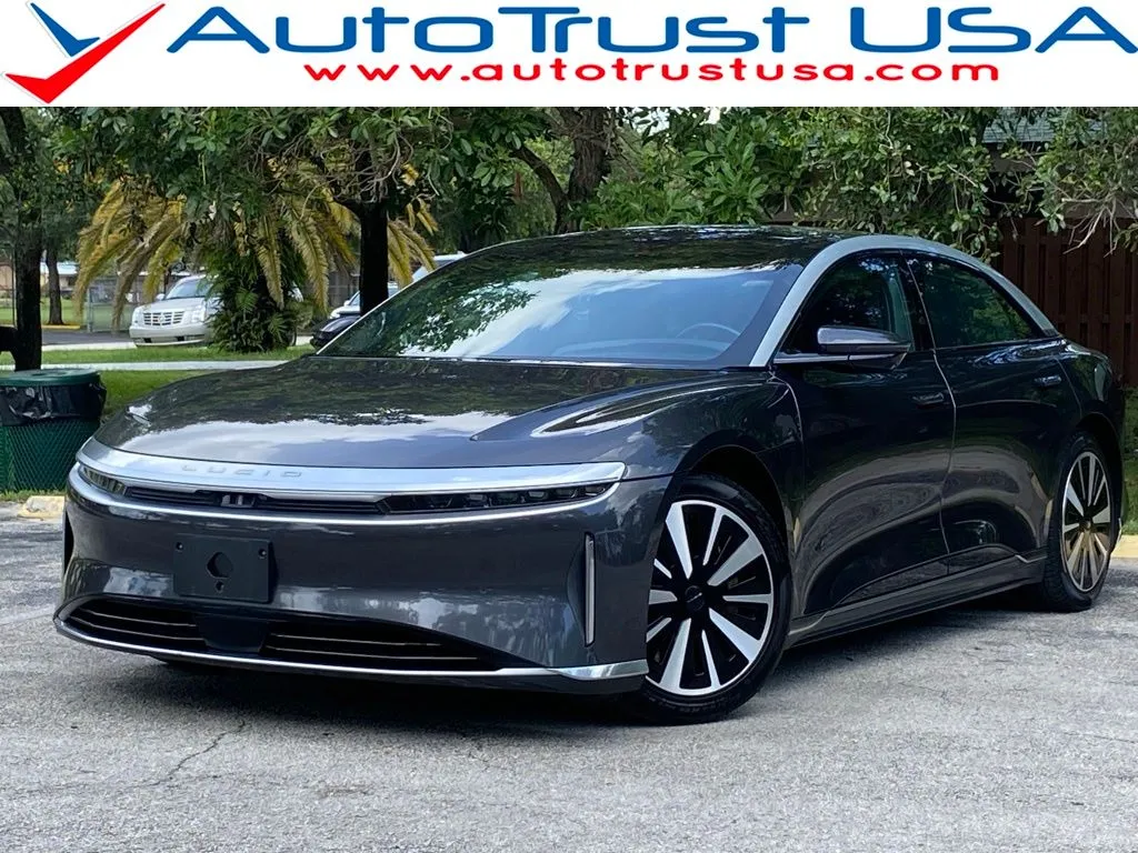 2023 Lucid Air Touring's photo