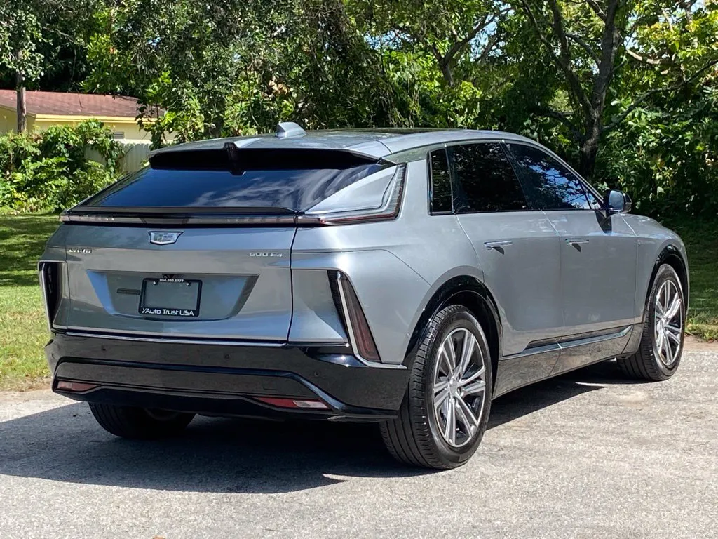 2024 Cadillac LYRIQ Luxury 1 - Photo 9