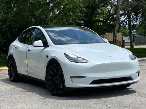 More photos of 2023 Tesla Model Y Long Range at Auto Trust USA, FL