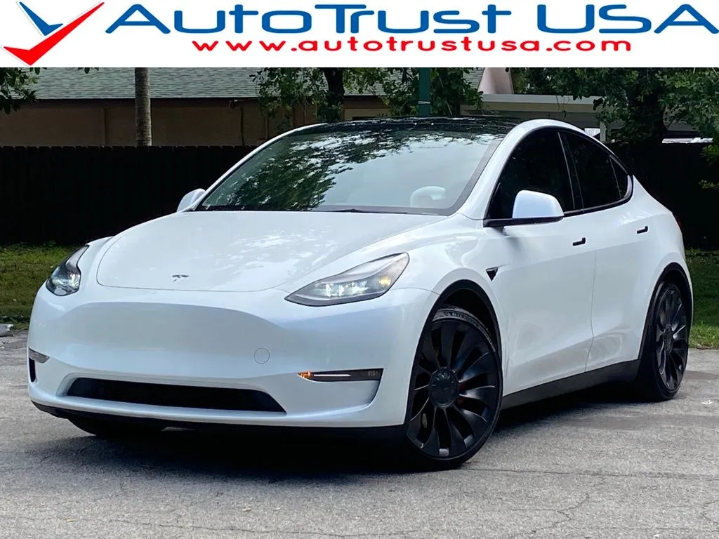 2023 Tesla Model Y Performance Dual Motor All-Wheel Drive's photo