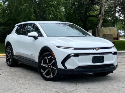 More photos of 2025 Chevrolet Equinox EV LT at Auto Trust USA, FL