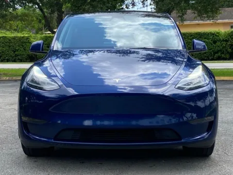 More photos of 2024 Tesla Model Y Long Range at Auto Trust USA, FL