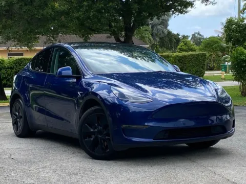 More photos of 2024 Tesla Model Y Long Range at Auto Trust USA, FL