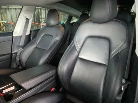 More photos of 2021 Tesla Model 3 Long Range at Auto Trust USA, FL