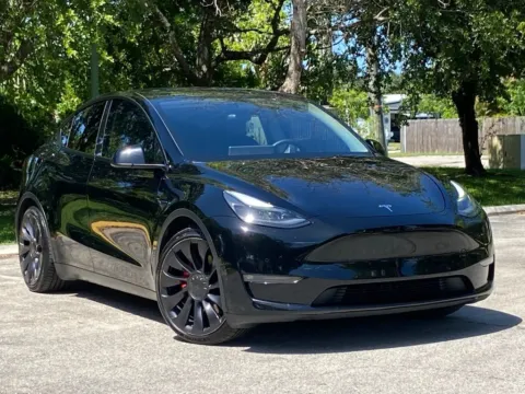 More photos of 2022 Tesla Model Y Performance at Auto Trust USA, FL
