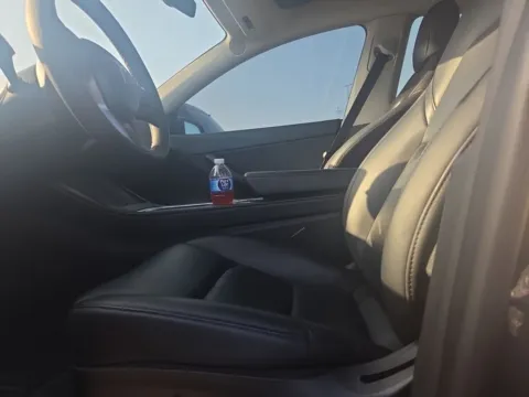 More photos of 2022 Tesla Model Y Performance at Auto Trust USA, FL