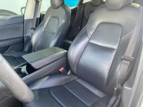 More photos of 2020 Tesla Model 3 Performance at Auto Trust USA, FL