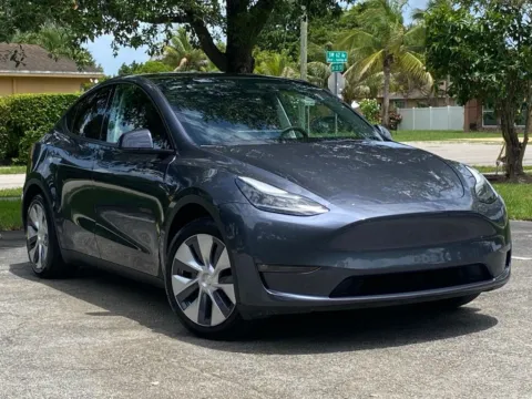 More photos of 2023 Tesla Model Y Standard Range at Auto Trust USA, FL