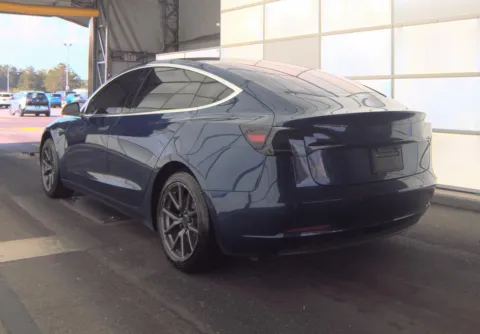More photos of 2018 Tesla Model 3 Long Range at Auto Trust USA, FL