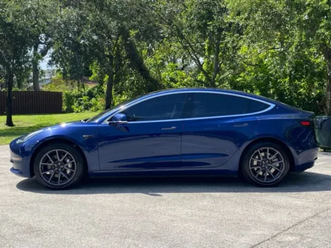 More photos of 2018 Tesla Model 3 Long Range at Auto Trust USA, FL