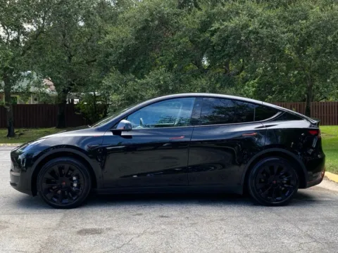 More photos of 2023 Tesla Model Y Long Range at Auto Trust USA, FL