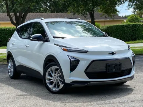 Another view of 2023 Chevrolet Bolt EUV LT for sale in Miramar, FL at Auto Trust USA
