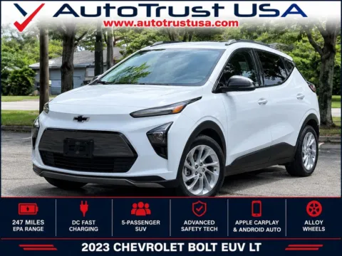 White 2023 Chevrolet Bolt EUV LT for sale in Miramar, FL