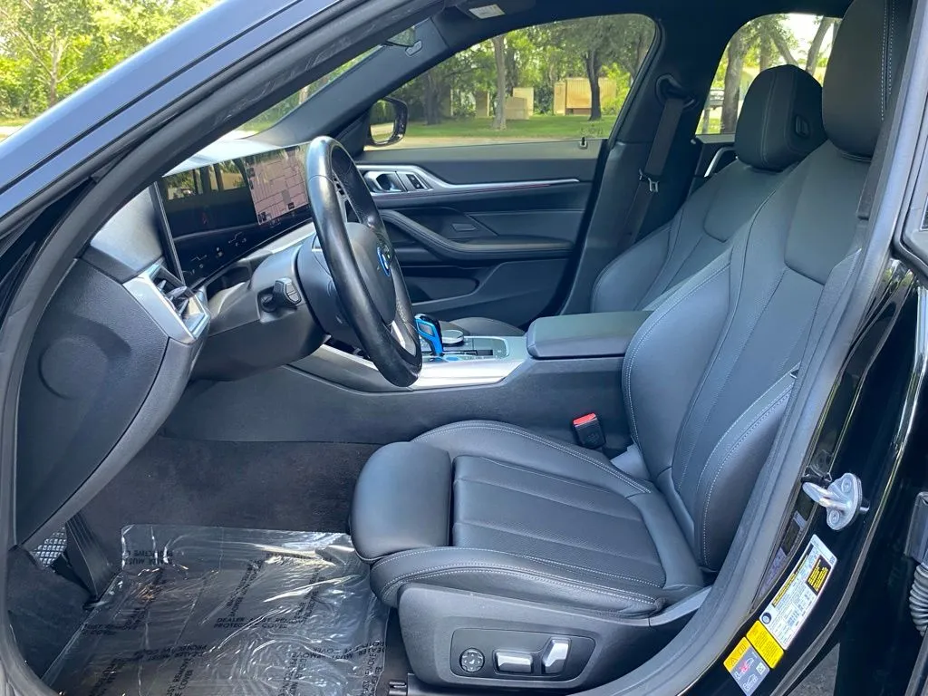 2023 BMW i4 40 - Photo 17