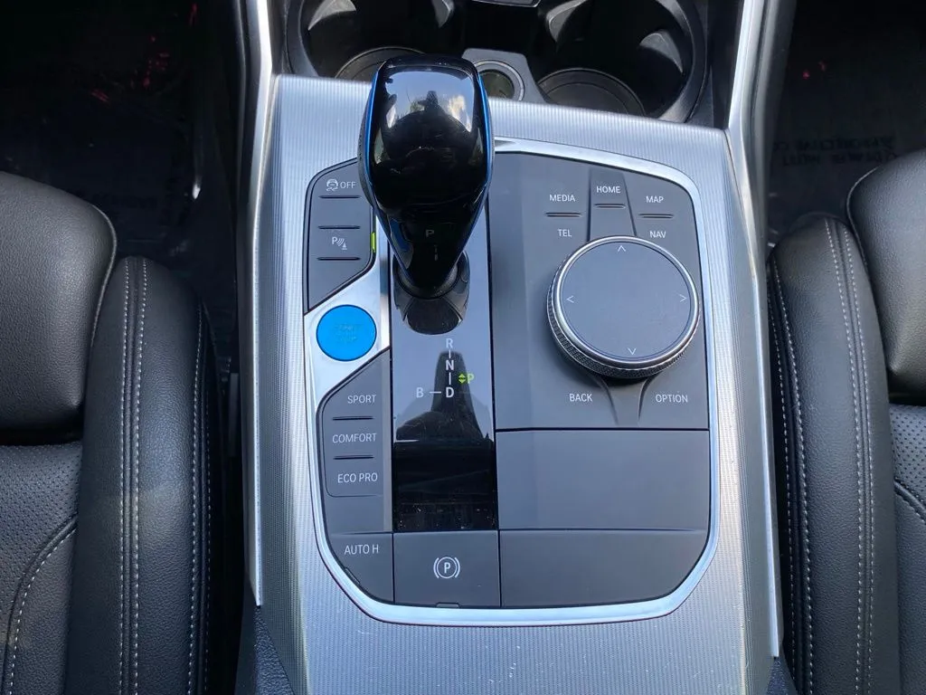 2023 BMW i4 40 - Photo 25