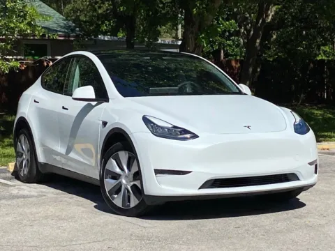 More photos of 2023 Tesla Model Y Long Range at Auto Trust USA, FL