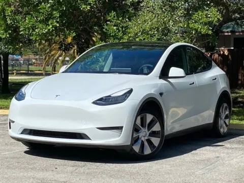 White 2023 Tesla Model Y Long Range for sale in Miramar, FL