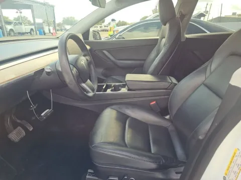 More photos of 2021 Tesla Model Y Long Range at Auto Trust USA, FL