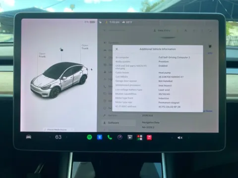 Photos of 2021 Tesla Model Y Long Range for sale in Miramar, FL at Auto Trust USA