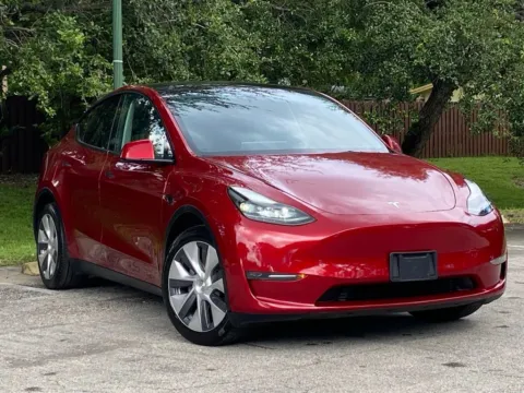 More photos of 2024 Tesla Model Y Long Range at Auto Trust USA, FL