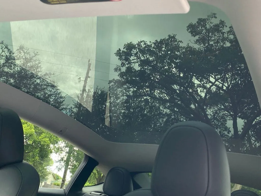 2024 Tesla Model Y Long Range - Photo 19
