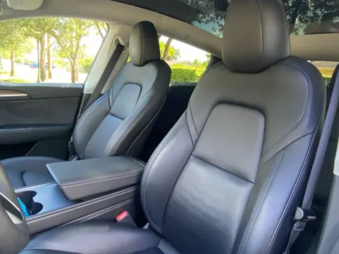 More photos of 2024 Tesla Model Y Long Range at Auto Trust USA, FL
