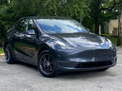 More photos of 2025 Tesla Model Y Long Range at Auto Trust USA, FL