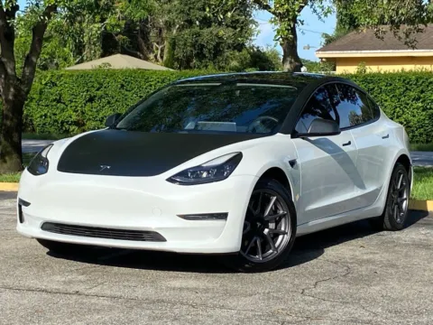 More photos of 2021 Tesla Model 3 Standard Range Plus at Auto Trust USA, FL