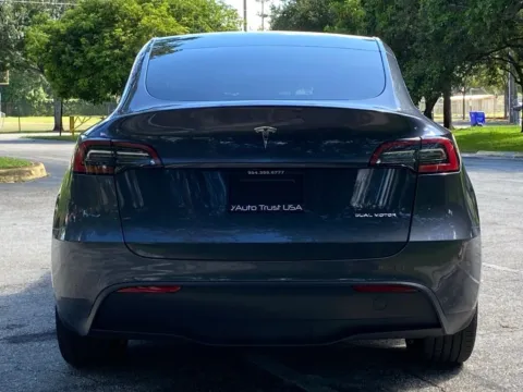 More photos of 2023 Tesla Model Y Long Range at Auto Trust USA, FL