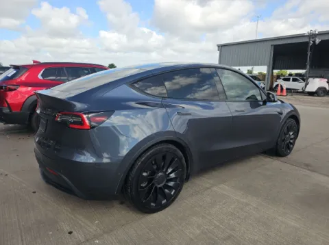 More photos of 2021 Tesla Model Y Standard Range at Auto Trust USA, FL