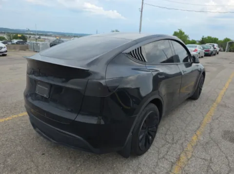 More photos of 2023 Tesla Model Y Long Range at Auto Trust USA, FL