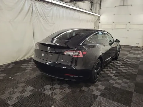 More photos of 2018 Tesla Model 3 Long Range at Auto Trust USA, FL