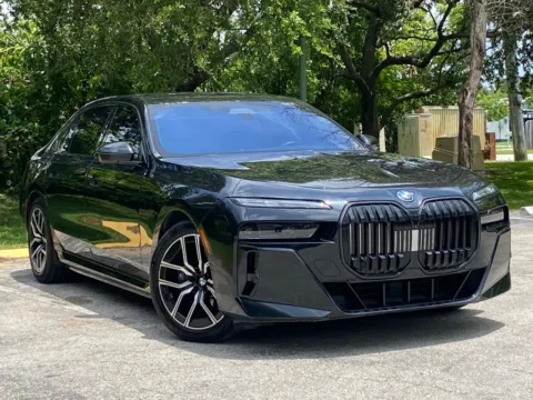 More photos of 2023 BMW i7 xDrive60 at Auto Trust USA, FL