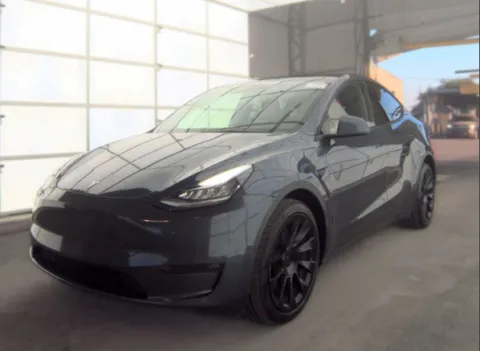 More photos of 2023 Tesla Model Y Long Range at Auto Trust USA, FL