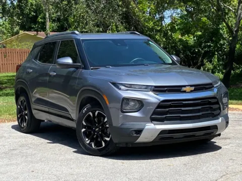 Another view of 2021 Chevrolet TrailBlazer LT for sale in Miramar, FL at Auto Trust USA