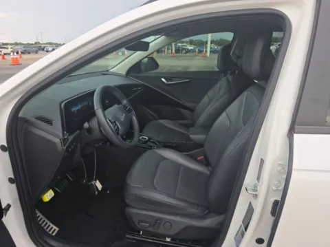 More photos of 2023 Kia Niro EV Wave at Auto Trust USA, FL