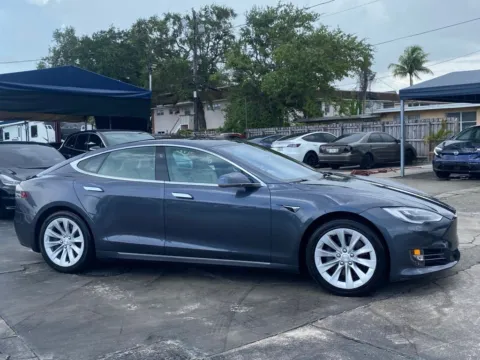 More photos of 2019 Tesla Model S Long Range at Auto Trust USA, FL