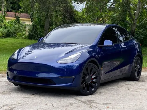 More photos of 2022 Tesla Model Y Performance at Auto Trust USA, FL