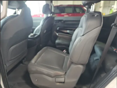 More photos of 2024 Kia EV9 Light Long Range at Auto Trust USA, FL