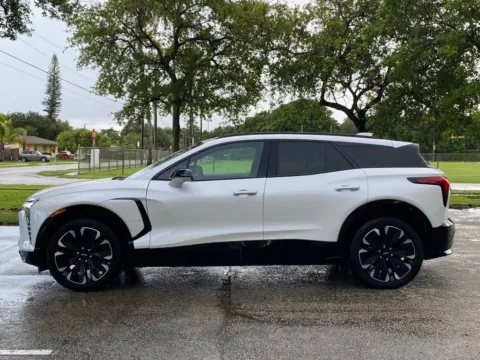 More photos of 2024 Chevrolet Blazer EV RS at Auto Trust USA, FL