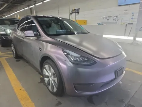 More photos of 2023 Tesla Model Y Long Range at Auto Trust USA, FL