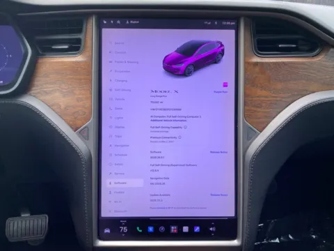 More photos of 2020 Tesla Model X Long Range at Auto Trust USA, FL
