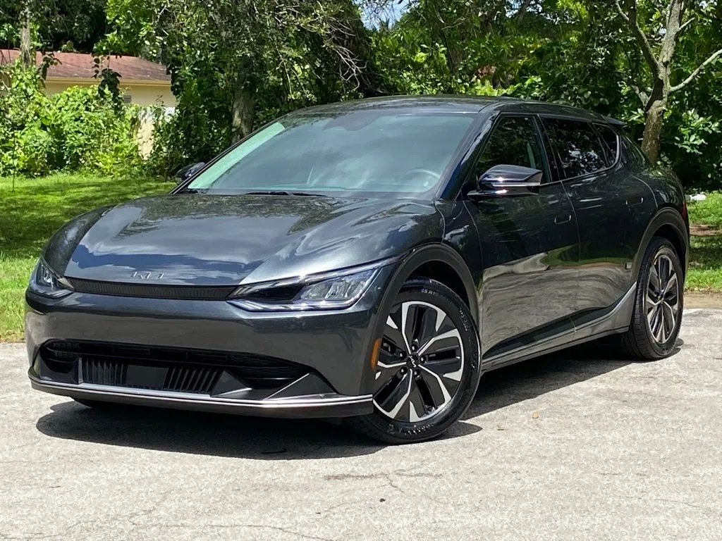 2024 Kia EV6 Light