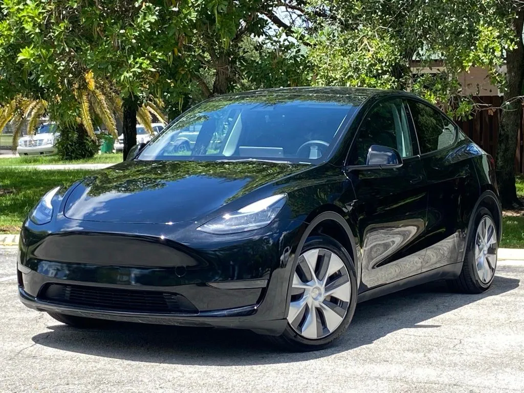 Black 2023 Tesla Model Y Long Range for sale in Miramar, FL